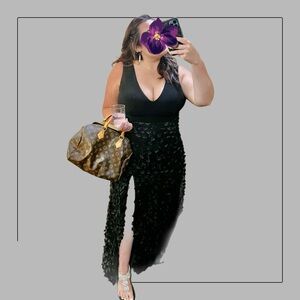 Xscape Women's V-Neck Floral Skirted Gown